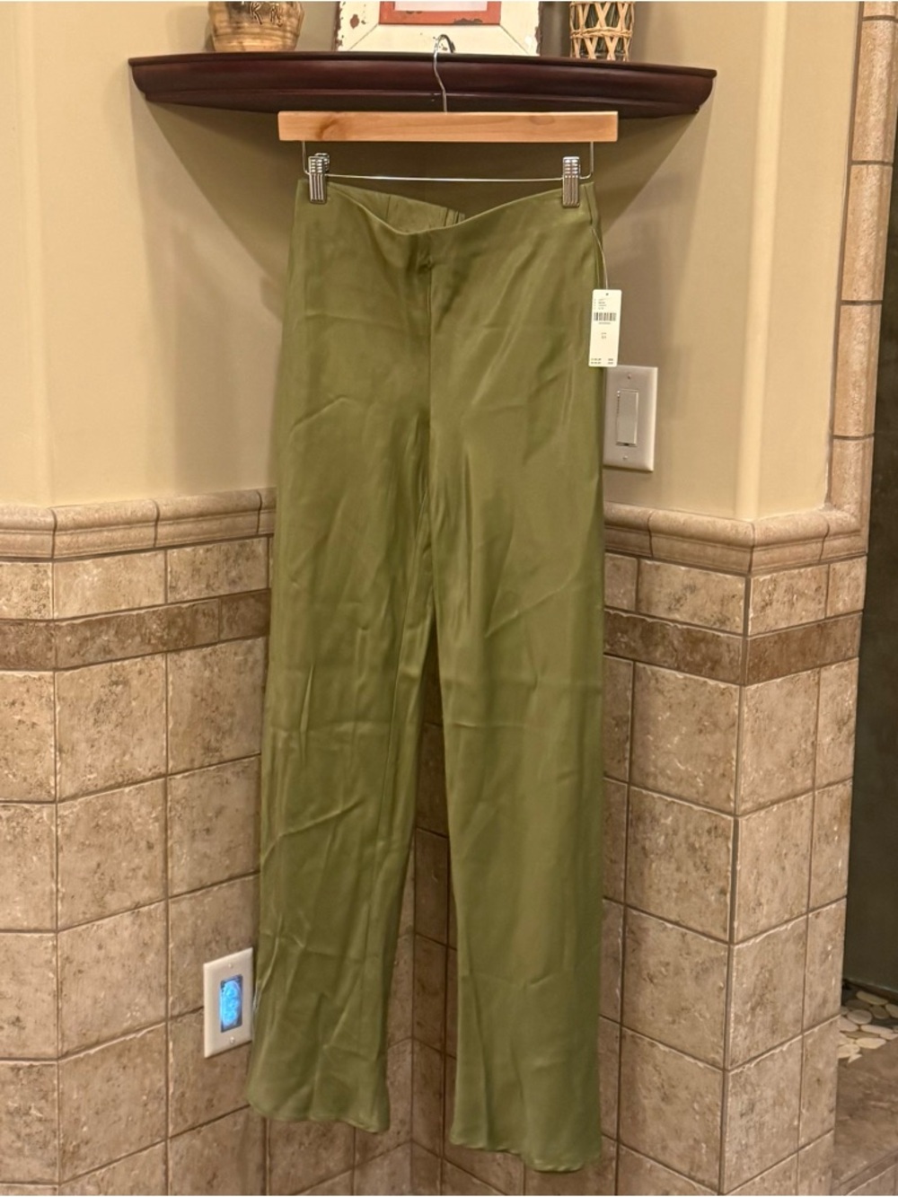 NWT Anthropologie The Tilda Olive Satin Wide-Leg Pants - Picture 6 of 7